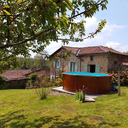 Cottage By The Chateau With Pool In National Parc Les Salles-Lavauguyon Exteriér fotografie