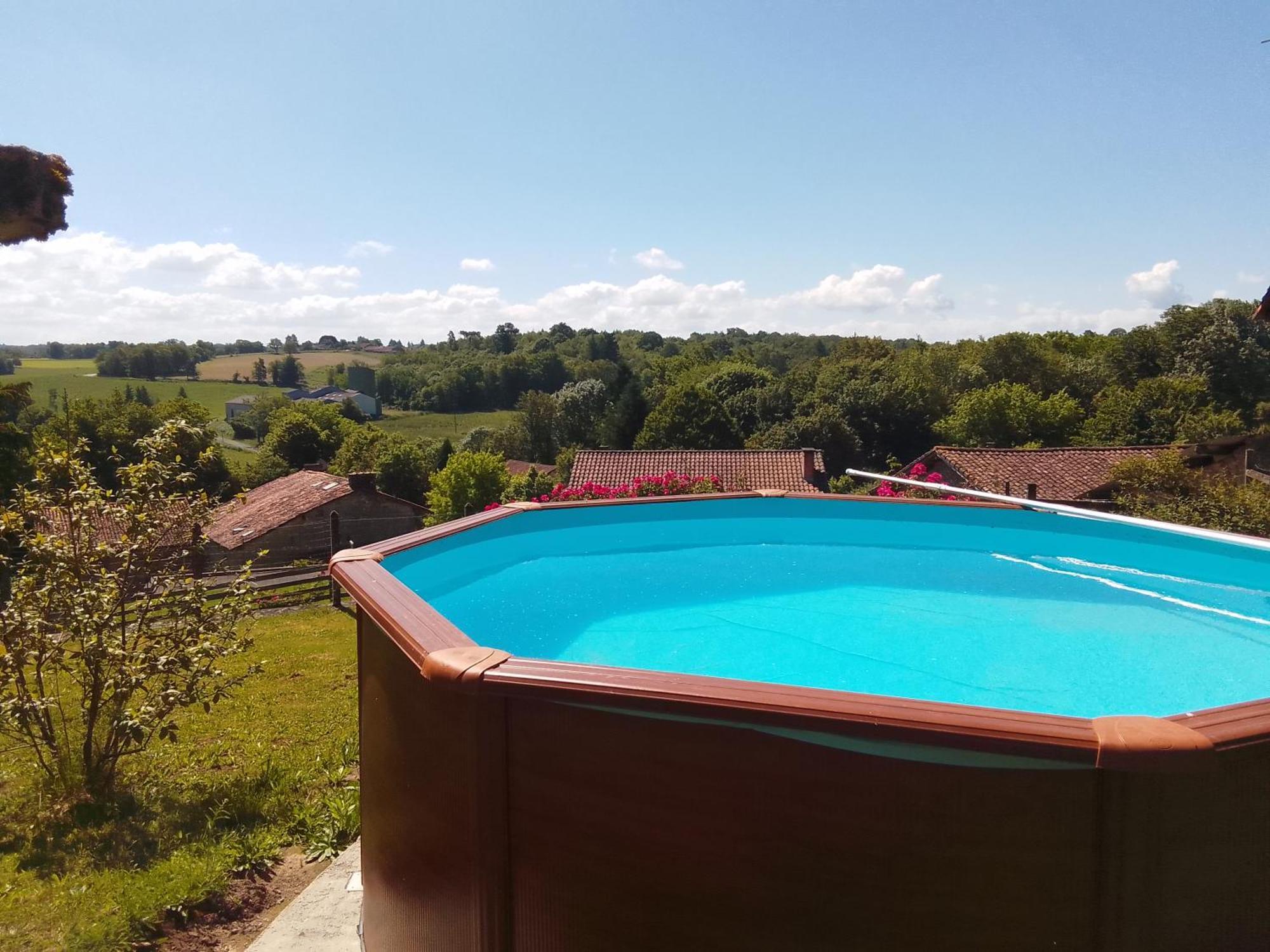 Cottage By The Chateau With Pool In National Parc Les Salles-Lavauguyon Exteriér fotografie